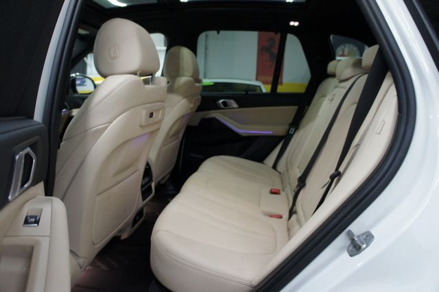 2022 BMW X5 1-Owner, Executive Pack, 21" Wheels - 22921577 - 40