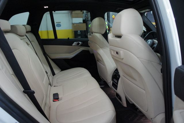 2022 BMW X5 1-Owner, Executive Pack, 21" Wheels - 22921577 - 53