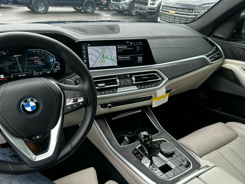 2022 BMW X5 LocalTrade/MSRP$73220/LuxurySeatingPkg/DrivingAssistancePkg/NAV - 22938080 - 29