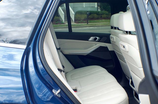 2022 BMW X5 LocalTrade/MSRP$73220/LuxurySeatingPkg/DrivingAssistancePkg/NAV - 22938080 - 52