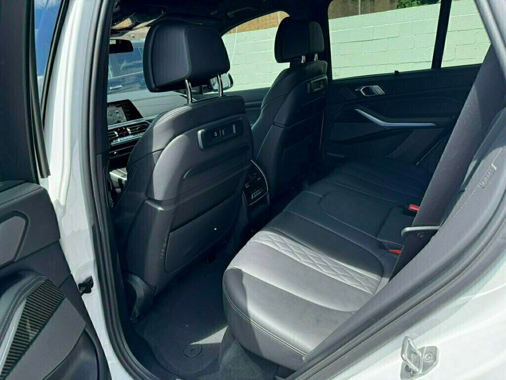 2022 Bmw X5 M50i photo 11