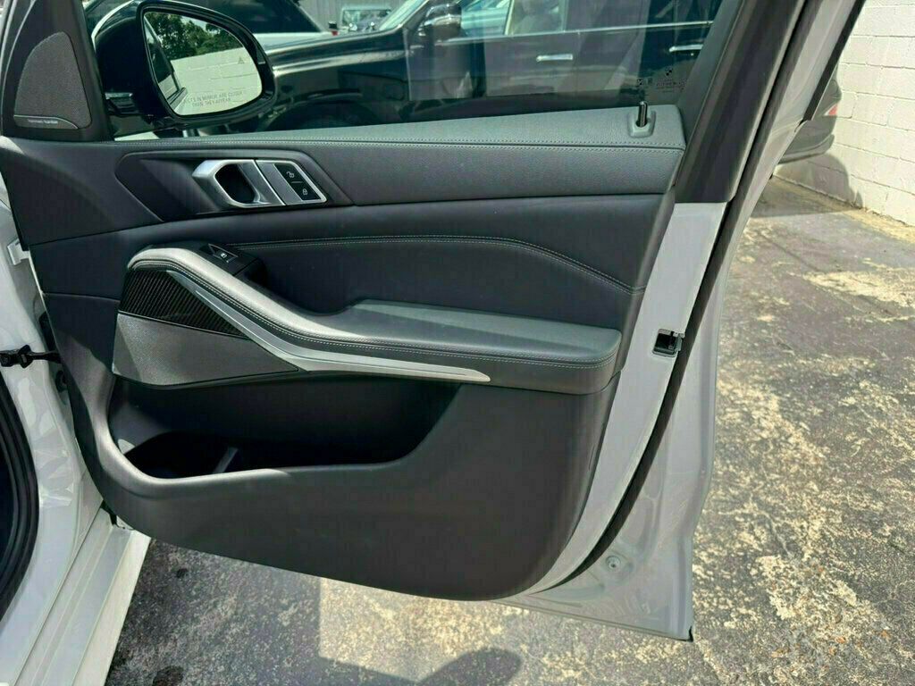 2022 Bmw X5 M50i photo 21