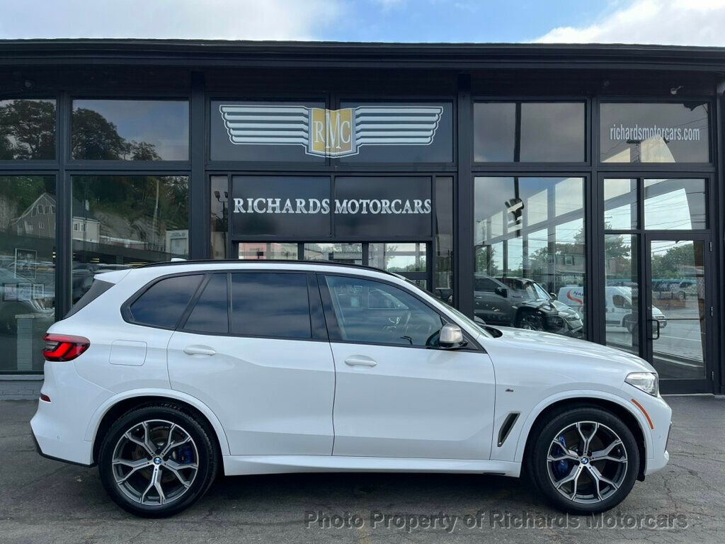 2022 Bmw X5 M50i photo 2