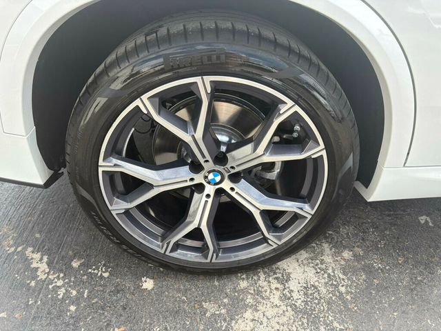 2022 BMW X5 MSRP$73120/PremiumPkg/ParkingAssistancePkg/LiveCockpitPro/NAV - 22924720 - 8