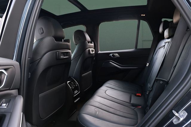 2022 BMW X5 sDrive40i Sports Activity Vehicle - 23033528 - 29