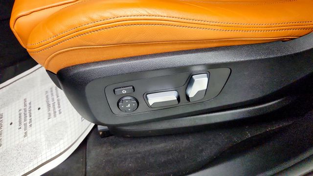 2022 BMW X5 xDrive45e Plug-In Hybrid w/ Vernasca Leather & Premium Pkg - 23063765 - 10