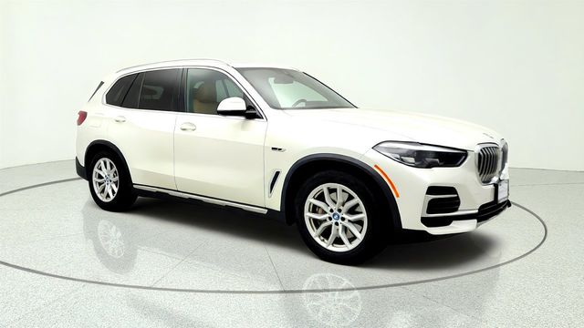 2022 BMW X5 xDrive45e Plug-In Hybrid w/ Vernasca Leather & Premium Pkg - 23063765 - 2