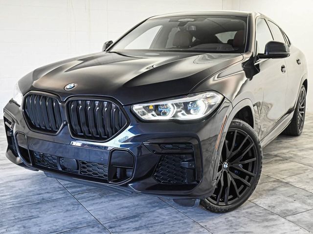 2022 BMW X6 M50i photo 2