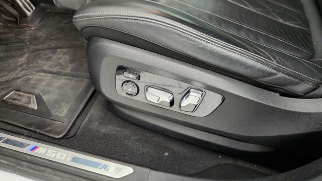 2022 BMW X6 M50i w/ Executive Package, Ext. Merino Leather and 22'' Wheels - 22956535 - 11