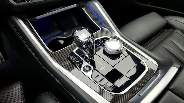 2022 BMW X6 M50i w/ Executive Package, Ext. Merino Leather and 22'' Wheels - 22956535 - 16