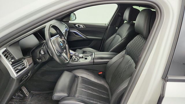 2022 BMW X6 M50i w/ Executive Package, Ext. Merino Leather and 22'' Wheels - 22956535 - 20
