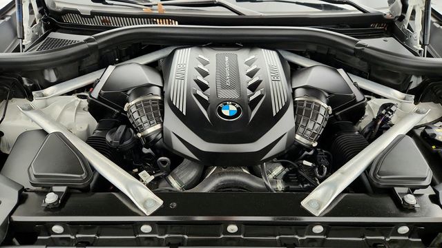2022 BMW X6 M50i w/ Executive Package, Ext. Merino Leather and 22'' Wheels - 22956535 - 27