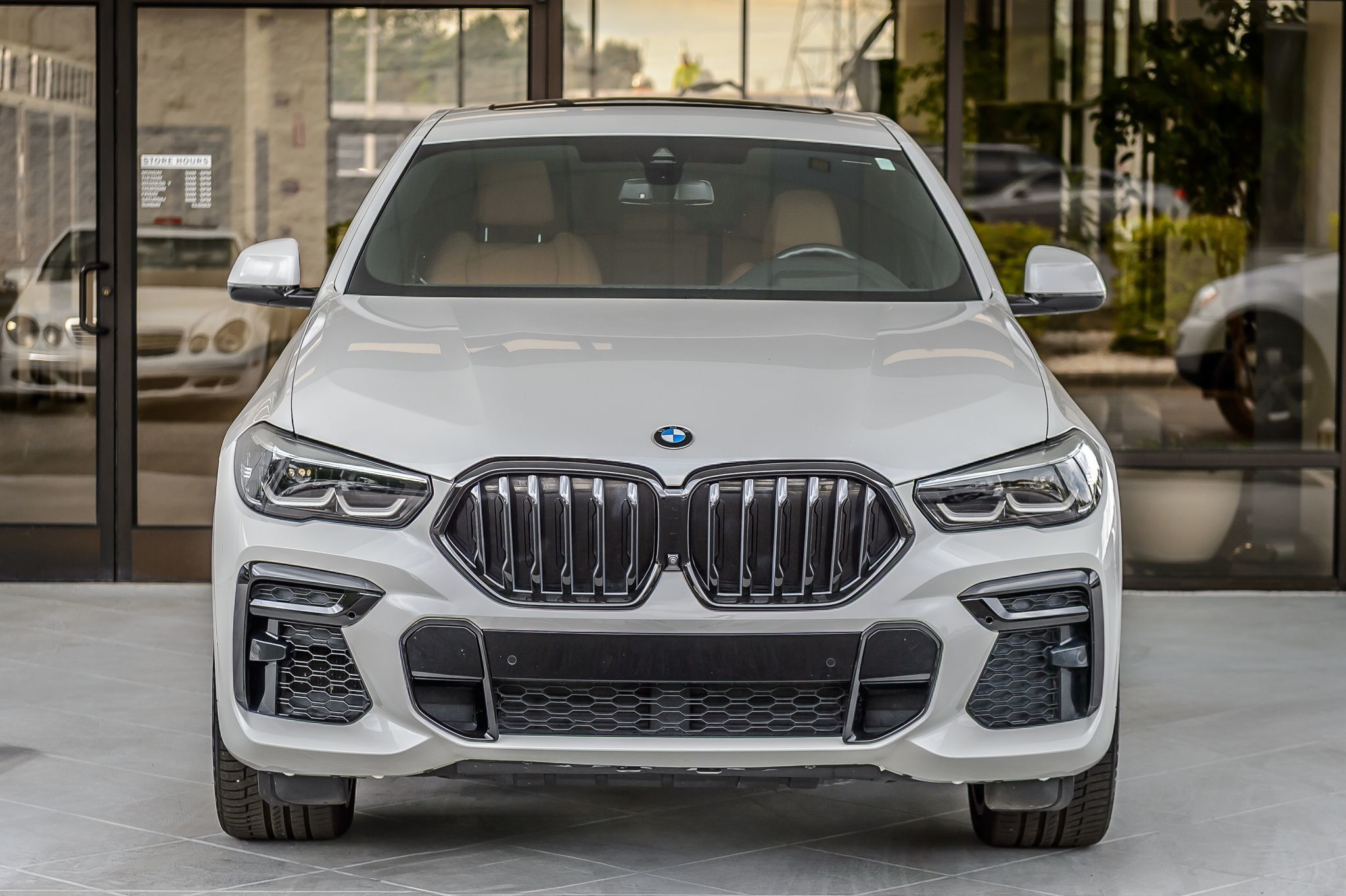 2022 Bmw X6 M photo 2