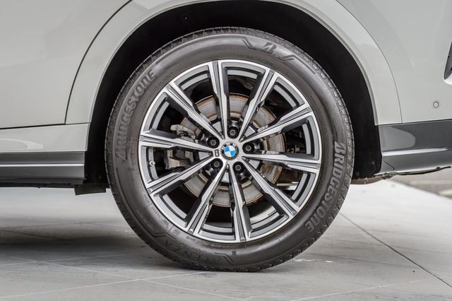 2022 BMW X6 X6 40i xDRIVE M SPORT - WHITE ON RED - NAV - CARPLAY - LOADED  - 22953893 - 10