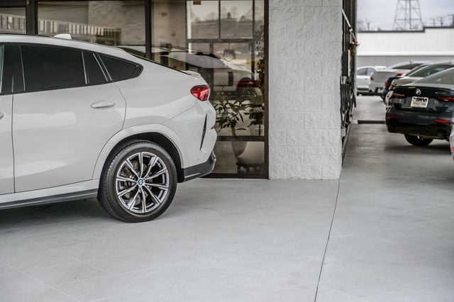 2022 BMW X6 X6 40i xDRIVE M SPORT - WHITE ON RED - NAV - CARPLAY - LOADED  - 22953893 - 53