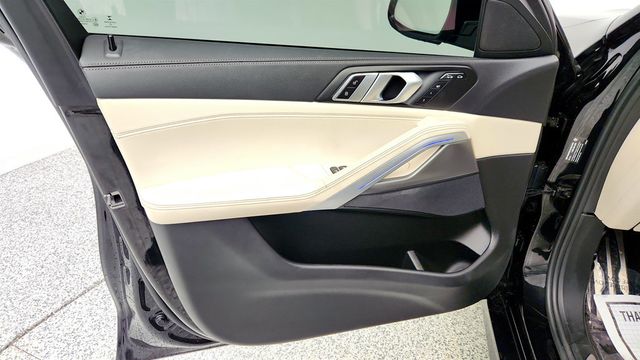 2022 BMW X6 xDrive40i w/ Executive, M Sport & Parking Assistance Packages - 22994756 - 10