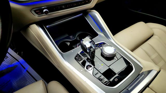 2022 BMW X6 xDrive40i w/ Executive, M Sport & Parking Assistance Packages - 22994756 - 16