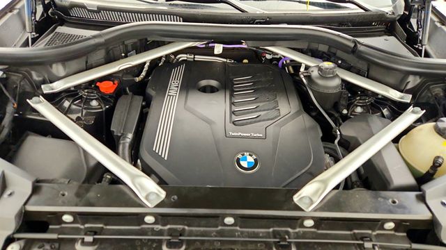2022 BMW X6 xDrive40i w/ Executive, M Sport & Parking Assistance Packages - 22994756 - 27