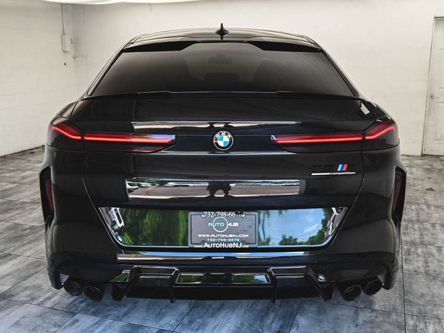 2022 BMW X6 M -'s photo