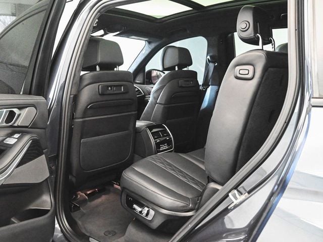 2022 BMW X7 M50i - 22974605 - 33