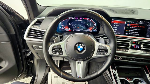 2022 BMW X7 M50i SAV w/ Driver Assist Pro, Executive & Luxury Seating Pkgs - 23006224 - 13