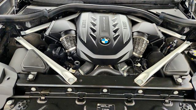 2022 BMW X7 M50i SAV w/ Driver Assist Pro, Executive & Luxury Seating Pkgs - 23006224 - 28