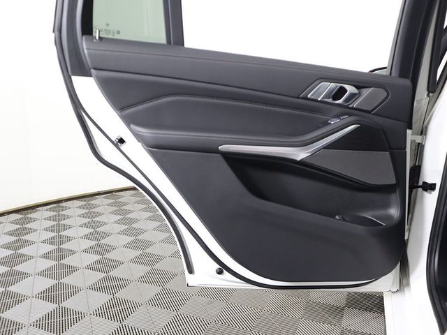 2022 BMW X7 M50i Sports Activity Vehicle - 22883113 - 31