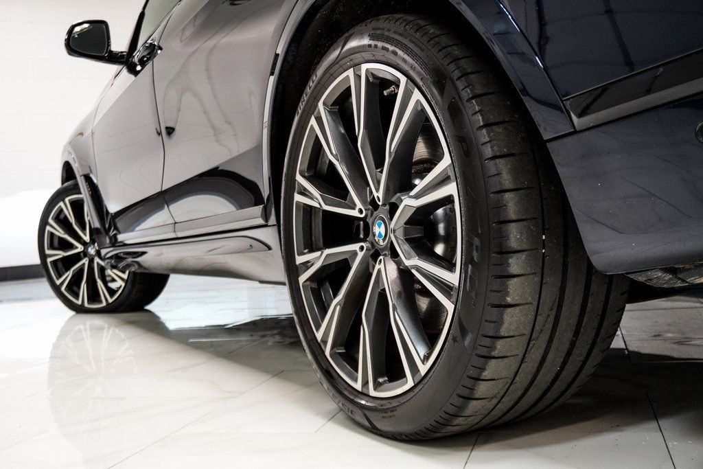 2022 Bmw X7 M50i photo 9