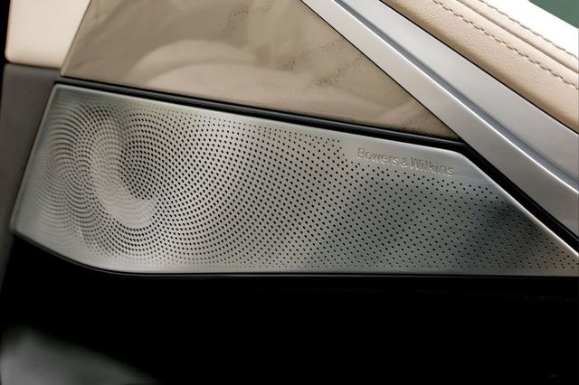2022 BMW X7 M50i Sports Activity Vehicle - 23016390 - 30