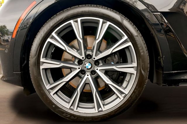 2022 BMW X7 M50i Sports Activity Vehicle - 23016390 - 45