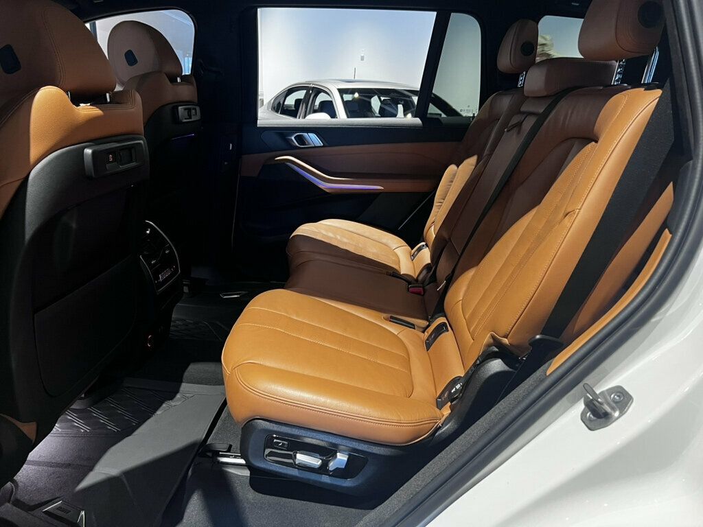 2022 BMW X7 MSportPkg/ExecutivePkg/ColdWeatherPkg/ParkAssistPkg - 23069634 - 14