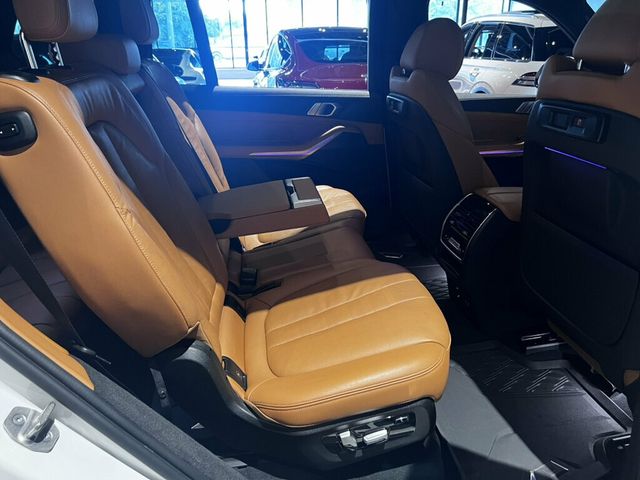 2022 BMW X7 MSportPkg/ExecutivePkg/ColdWeatherPkg/ParkAssistPkg - 23069634 - 22