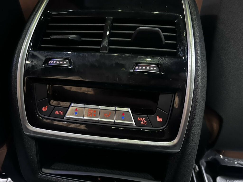 2022 BMW X7 MSportPkg/ExecutivePkg/ColdWeatherPkg/ParkAssistPkg - 23069634 - 23