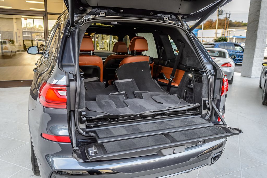 2022 BMW X7 X7 40i xDRIVE - M SPORT - NAV - PANO ROOF - THIRD ROW - GORGEOUS - 22947086 - 10