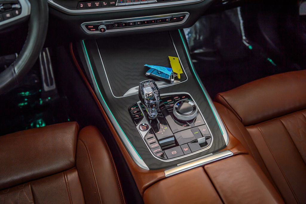 2022 BMW X7 X7 40i xDRIVE - M SPORT - NAV - PANO ROOF - THIRD ROW - GORGEOUS - 22947086 - 31