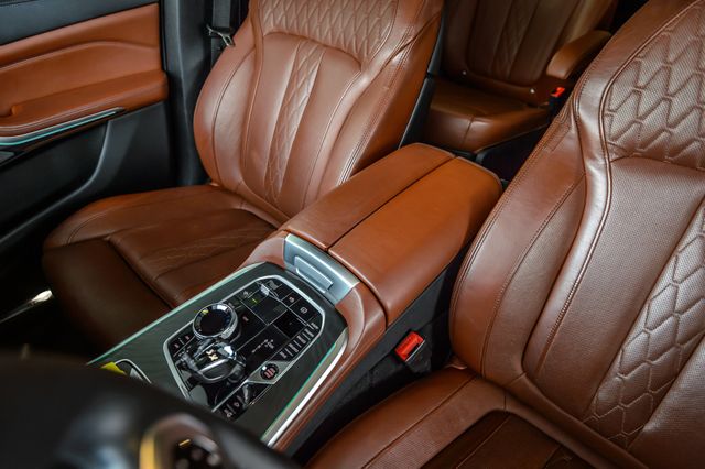 2022 BMW X7 X7 40i xDRIVE - M SPORT - NAV - PANO ROOF - THIRD ROW - GORGEOUS - 22947086 - 33