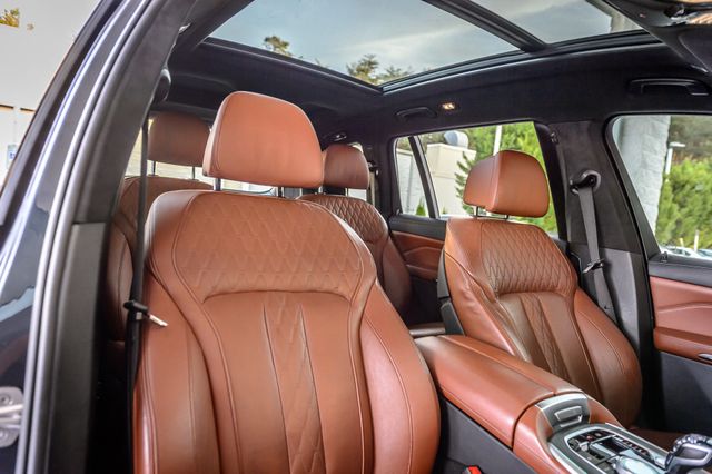 2022 BMW X7 X7 40i xDRIVE - M SPORT - NAV - PANO ROOF - THIRD ROW - GORGEOUS - 22947086 - 38