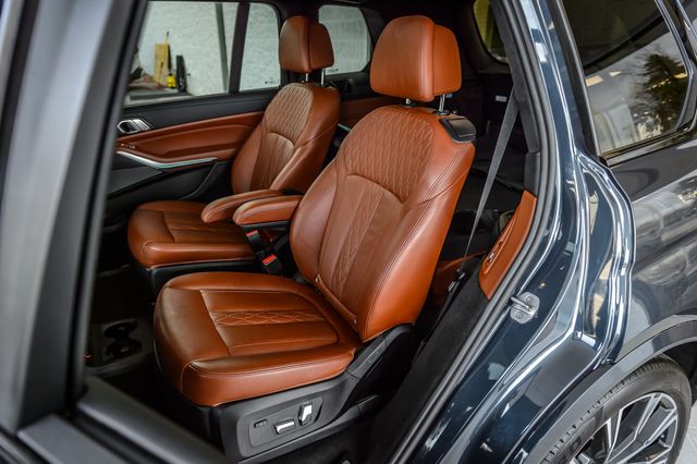 2022 BMW X7 X7 40i xDRIVE - M SPORT - NAV - PANO ROOF - THIRD ROW - GORGEOUS - 22947086 - 43