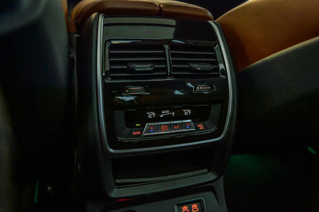 2022 BMW X7 X7 40i xDRIVE - M SPORT - NAV - PANO ROOF - THIRD ROW - GORGEOUS - 22947086 - 44