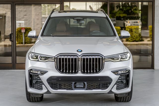 2022 BMW X7 X7 40i xDRIVE M SPORT WHITE ON BROWN NAV PANO ROOF BACKUP CAM - 23021740 - 4