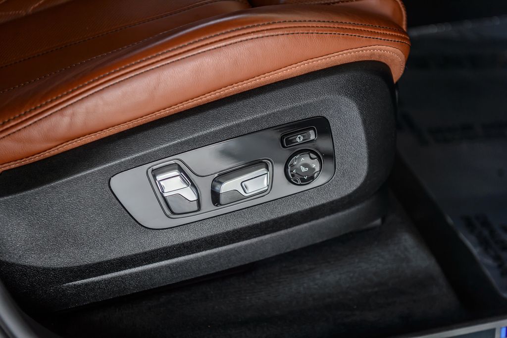 2022 BMW X7 X7 40i xDRIVE M SPORT WHITE ON BROWN NAV PANO ROOF BACKUP CAM - 23021740 - 50