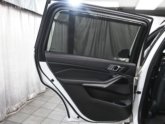 2022 BMW X7 xDrive40i - 23024925 - 10