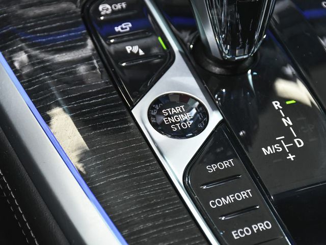 2022 BMW X7 xDrive40i - 23024925 - 31