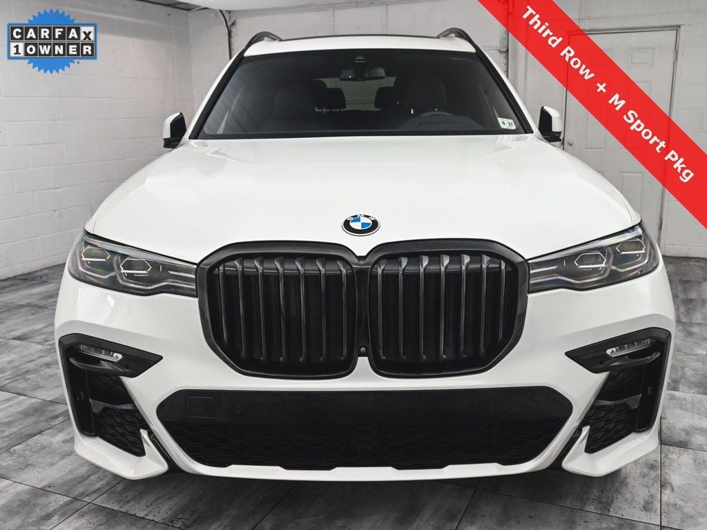 2022 BMW X7