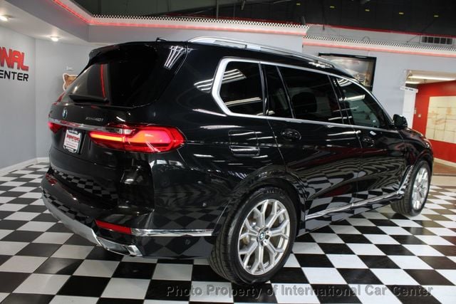 2022 BMW X7 40i photo 7