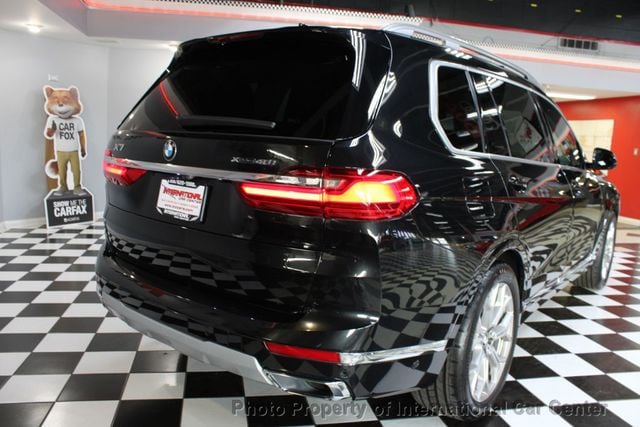 2022 BMW X7 40i photo 8