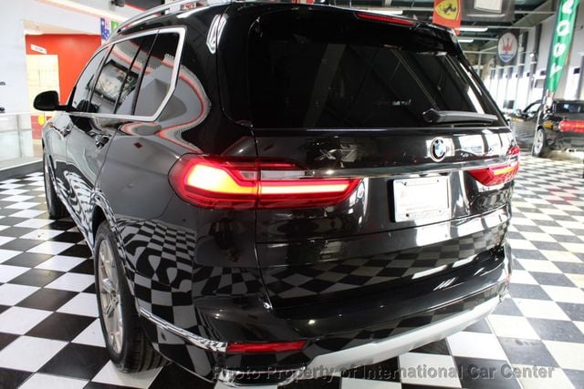 2022 BMW X7 40i photo 10