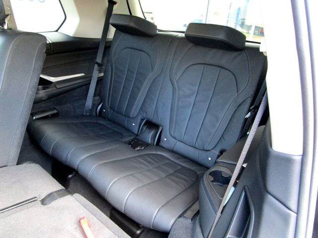 2022 BMW X7 xDrive40i Sports Activity Vehicle - 23094185 - 19