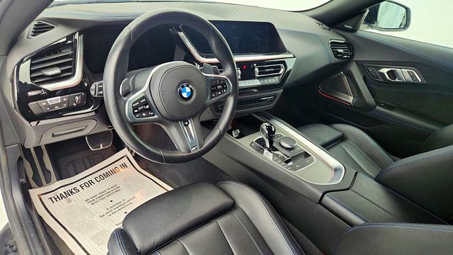 2022 BMW Z4 sDrive30i Roadster with Dynamic Handling Package & Premium Pkg 2 - 22963029 - 11