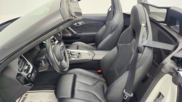 2022 BMW Z4 sDrive30i Roadster with Dynamic Handling Package & Premium Pkg 2 - 22963029 - 21